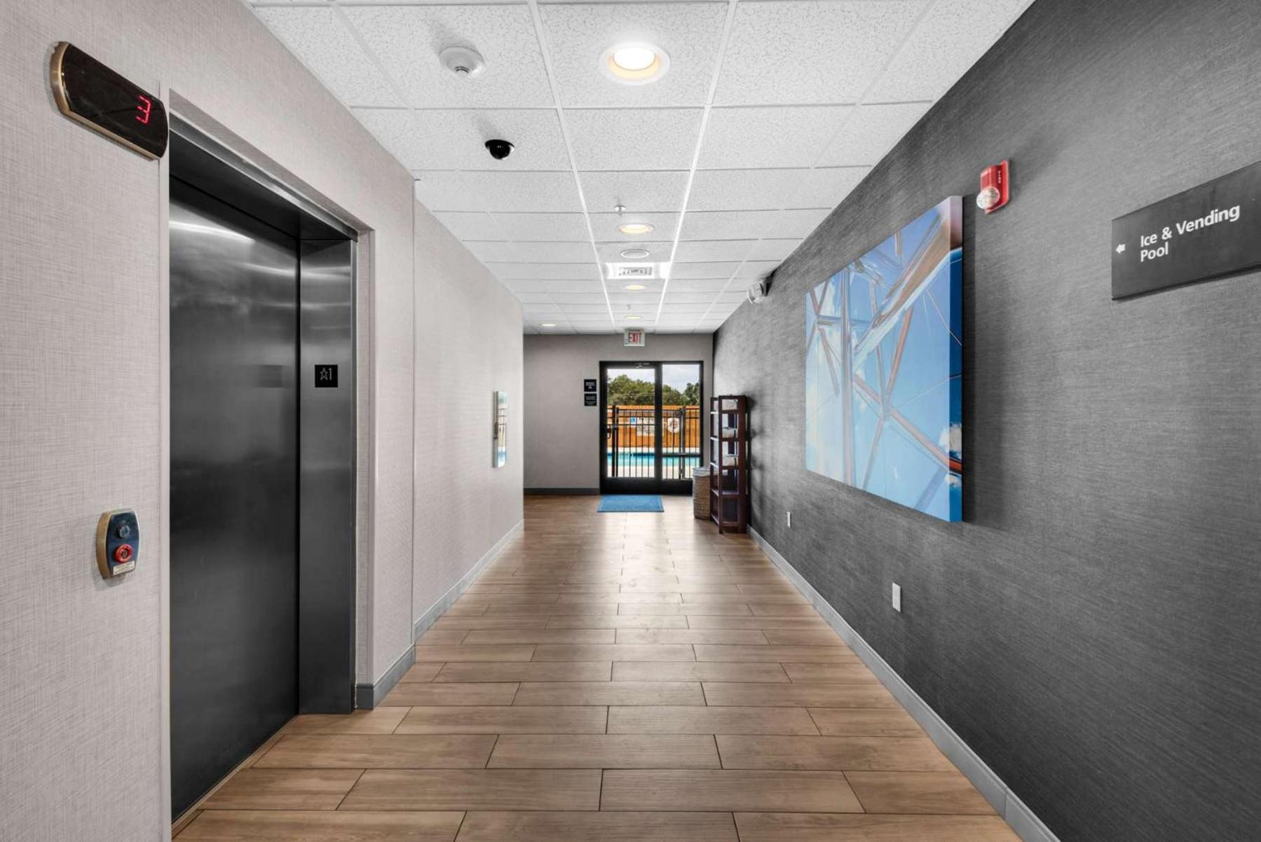 Hampton Inn & Suites Pensacola I-10 N At University Town Plaza Kültér fotó