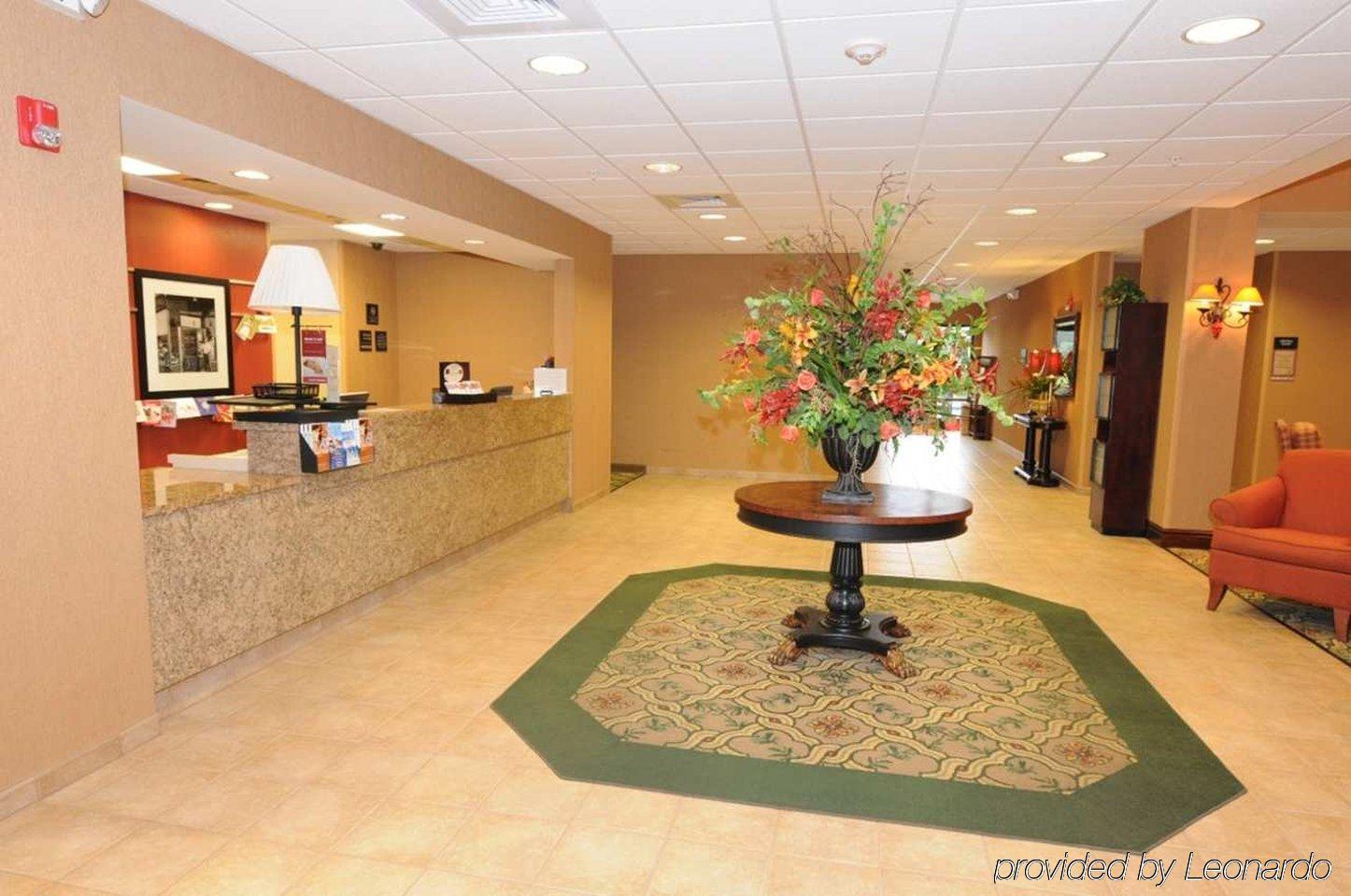 Hampton Inn & Suites Pensacola I-10 N At University Town Plaza Beltér fotó